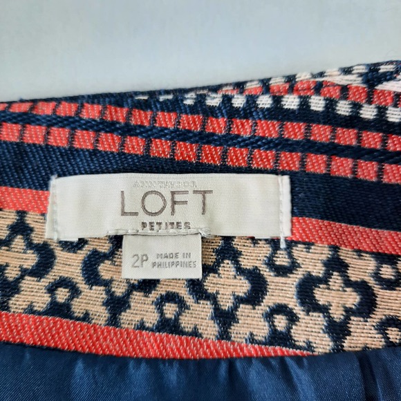 5 For $20.00 Sale Ann Taylor LOFT Aztec Print Knit Mini Pencil Skirt - Picture 7 of 8